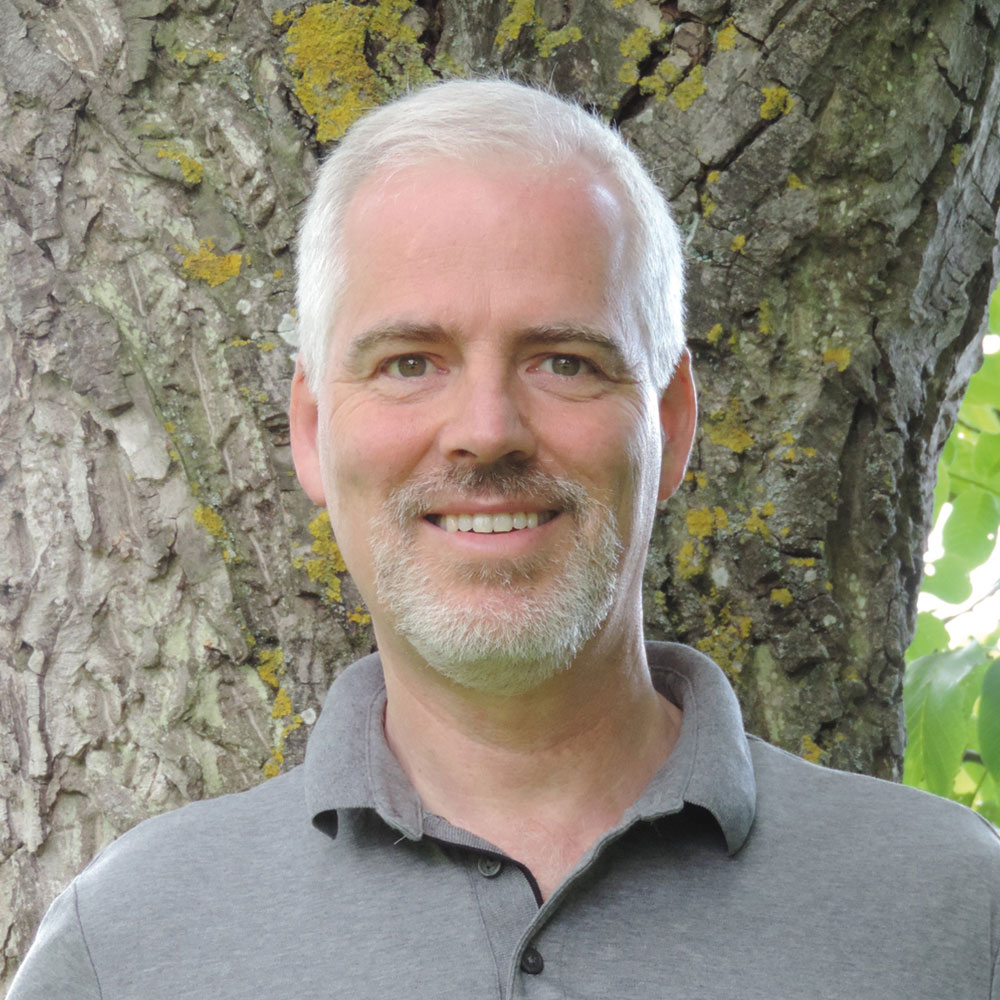 Massage-Lehrer, Seminarleiter und Begründer der TouchLife Methode: Frank B. Leder