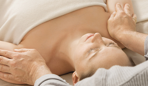 Massage nach TouchLife für den Schultergürtel